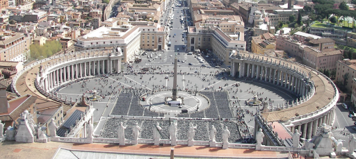 Arial hotograph showing obelisk at centre of circular courtyard.